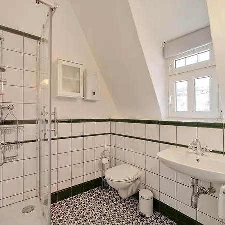 Bg Living & Hosting - Stilvolles Jugendstilhaus Am Marktplatz - Top-lage Im Zentrum Apartamento Traben-Trarbach